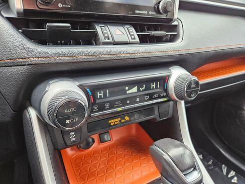 Used 2021 Toyota RAV4 Adventure image 6