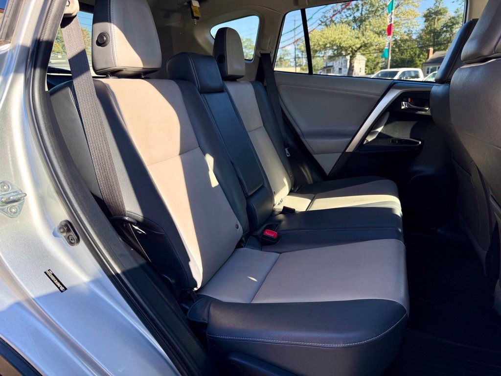 Used 2013 Toyota RAV4 Limited AWD/4WD image 22