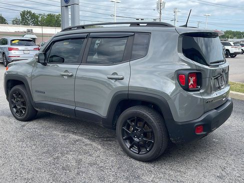 Used 2020 Jeep Renegade Altitude AWD/4WD image 5