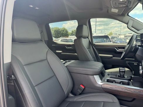 New 2025 GMC Sierra 1500 SLT w/ SLT Premium Package image 21