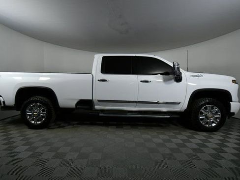 Used 2024 Chevrolet Silverado 3500 High Country w/ Technology Package image 15