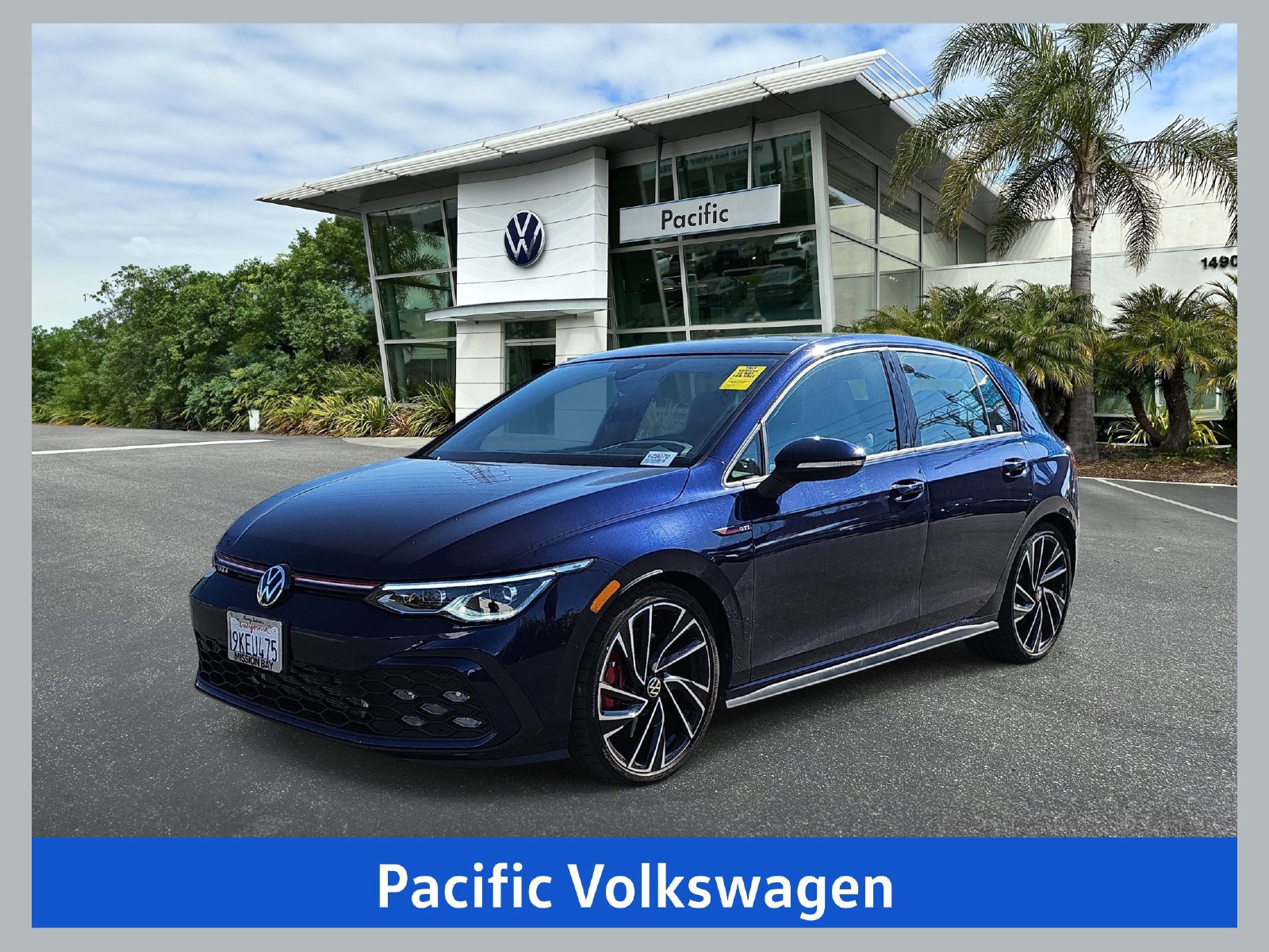 Used 2024 Volkswagen GTI Autobahn FWD image 1