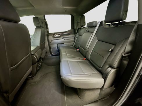 Used 2025 GMC Sierra 1500 SLT image 29