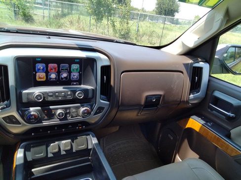 Used 2017 GMC Sierra 1500 SLT w/ SLT Premium Package image 19