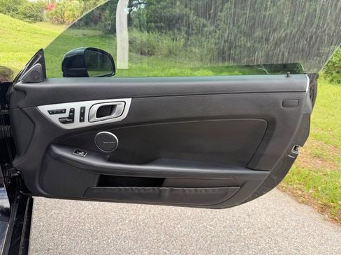 Used 2016 Mercedes-Benz SLK 300 w/ Premium 2 Package image 16