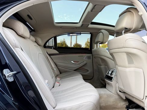 Used 2017 Mercedes-Benz S 550 4MATIC Sedan image 37