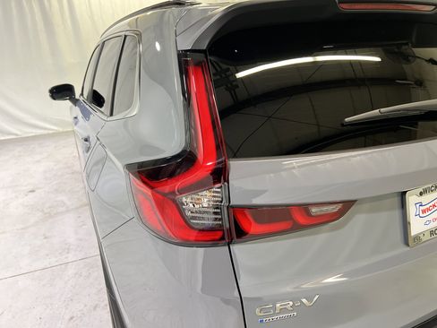 Used 2025 Honda CR-V Sport-L image 10