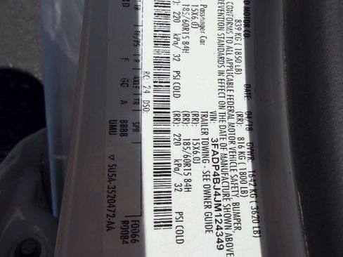 Used 2018 Ford Fiesta SE FWD image 3
