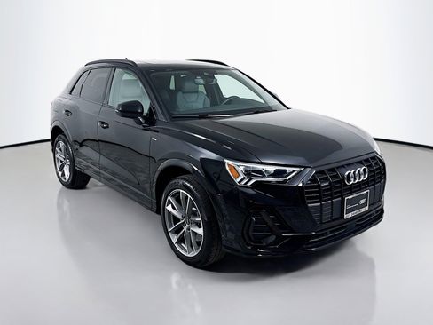 Certified 2025 Audi Q3 2.0T Premium w/ Convenience Package image 7