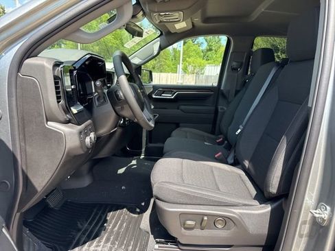 New 2026 Chevrolet Silverado 1500 LT image 32