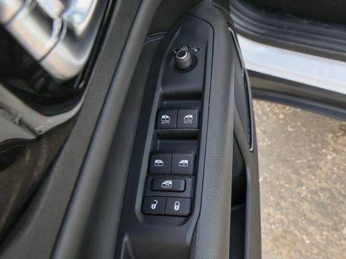 New 2026 Jeep Compass Latitude image 27