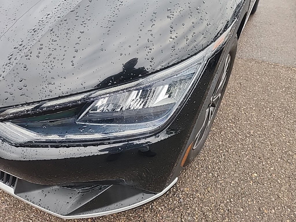 Used 2024 Kia EV6 Light RWD image 5