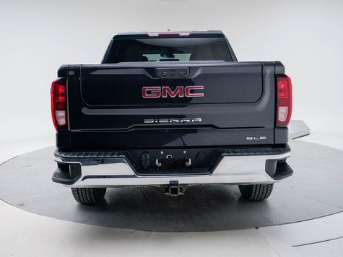 Used 2022 GMC Sierra 1500 SLE image 9