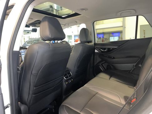 Used 2025 Subaru Outback Touring XT image 17