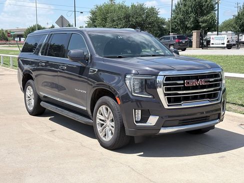 Used 2024 GMC Yukon XL SLT RWD image 1