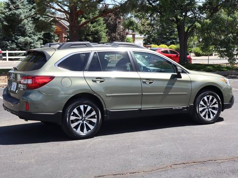 Used 2016 Subaru Outback 3.6R Limited AWD/4WD image 4