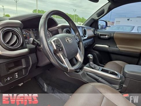 Used 2016 Toyota Tacoma Limited w/ Towing Package AWD/4WD image 24