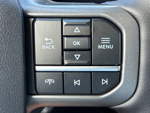 New 2026 Ford F250 Lariat w/ Black Appearance Package image 32