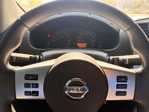 Used 2017 Nissan Frontier SV w/ SV Value Truck Package RWD image 14