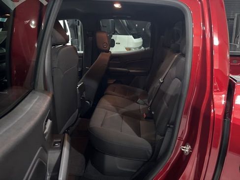 Used 2023 Chevrolet Colorado Trail Boss w/ Technology Package image 17