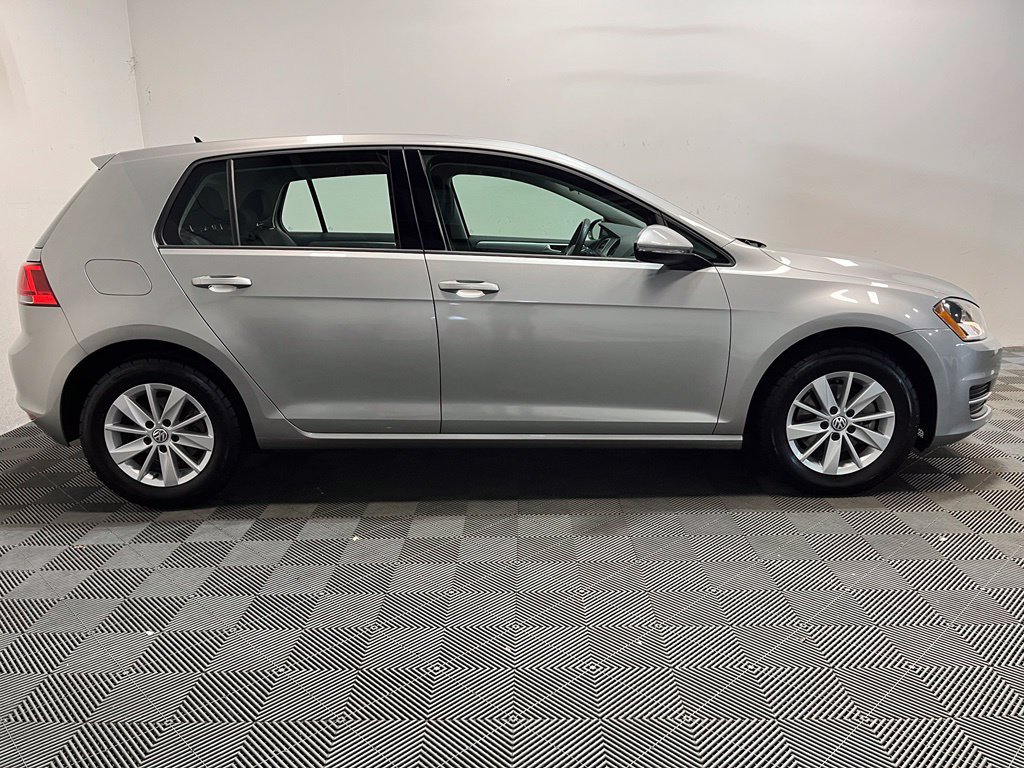 Used 2016 Volkswagen Golf S FWD image 4