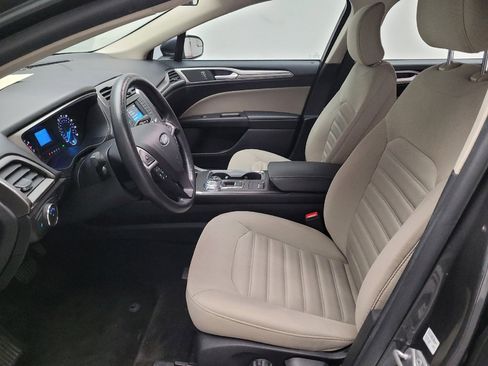 Used 2018 Ford Fusion S image 17