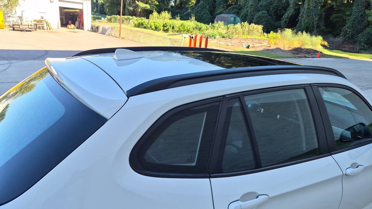 Used 2015 BMW X1 sDrive28i RWD image 17