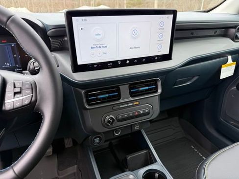 New 2026 Ford Maverick Lobo AWD/4WD image 25