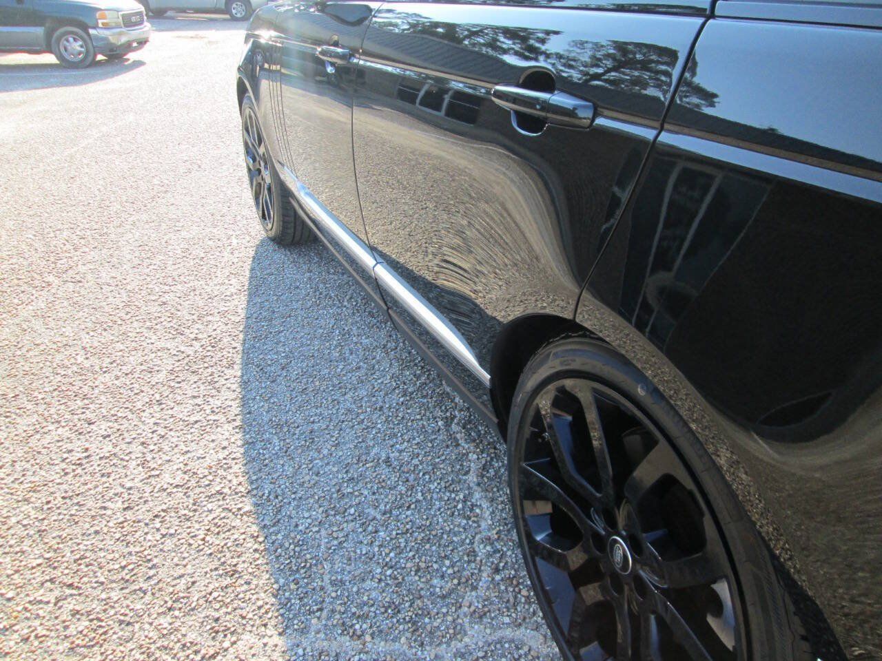 Used 2017 Land Rover Range Rover Supercharged AWD/4WD image 30