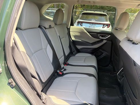 Used 2023 Subaru Forester Limited image 16