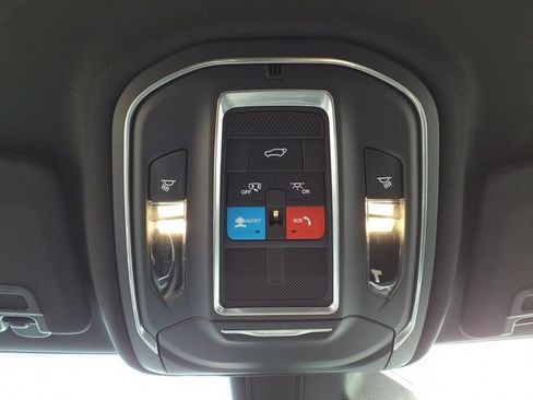 New 2026 Jeep Grand Cherokee Altitude AWD/4WD image 23