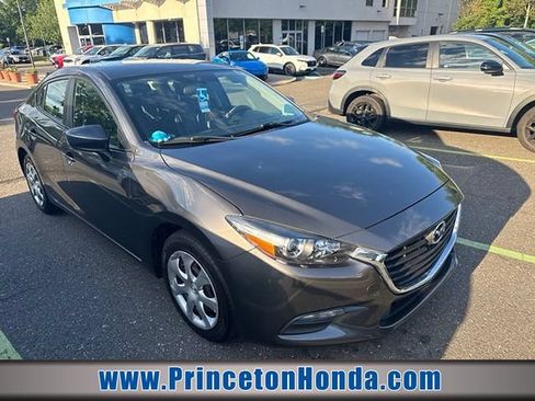 Used 2017 MAZDA MAZDA3 Sport FWD image 1