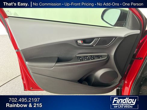 Used 2021 Hyundai Kona SEL w/ Winter Weather Package image 13