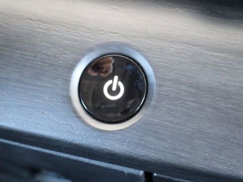 Used 2023 Nissan Ariya AWD image 58