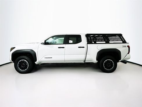 Certified 2025 Toyota Tacoma TRD Off-Road w/ TRD Off Road Upgrade Package image 3