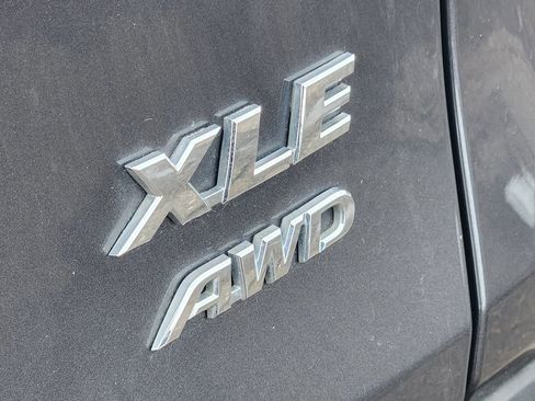 Used 2019 Toyota RAV4 XLE image 13