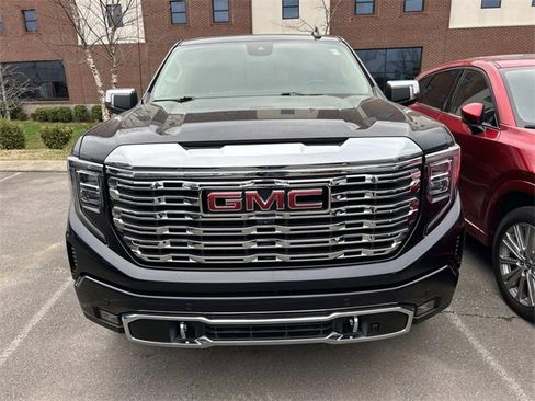Used 2023 GMC Sierra 1500 Denali image 2