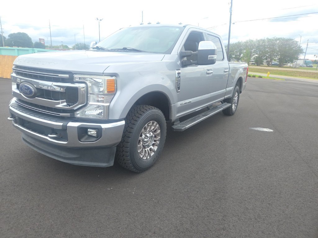 Used 2021 Ford F250 XLT w/ XLT Premium Package AWD/4WD image 3