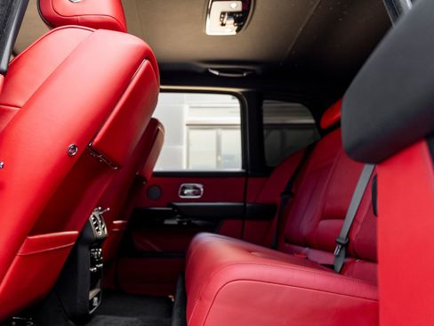 Used 2023 Rolls-Royce Cullinan image 39