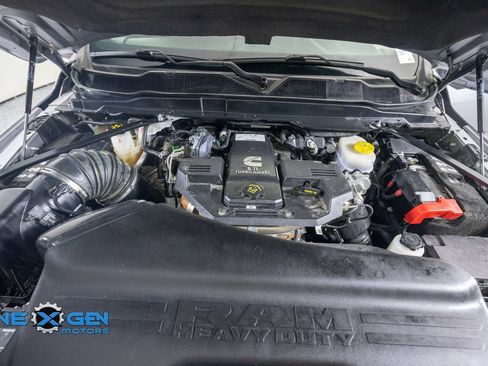 Used 2024 RAM 2500 Big Horn w/ Night Edition AWD/4WD image 49
