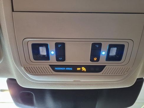 Used 2024 Ford Explorer XLT w/ Equipment Group 202A image 17