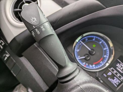 Used 2019 Toyota Corolla LE image 11