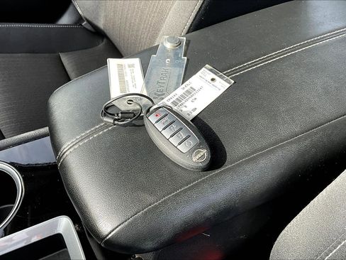 Used 2024 Nissan Altima 2.5 SV image 34