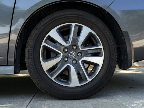 Used 2014 Honda Odyssey Touring image 15