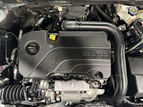 Certified 2024 Chevrolet Malibu LT image 30