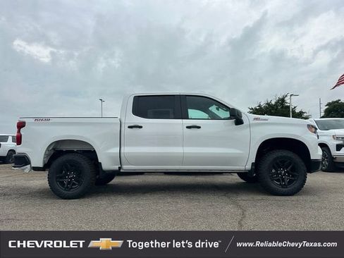 New 2026 Chevrolet Silverado 1500 Custom Trail Boss w/ LPO, Dark Essentials Package AWD/4WD image 3