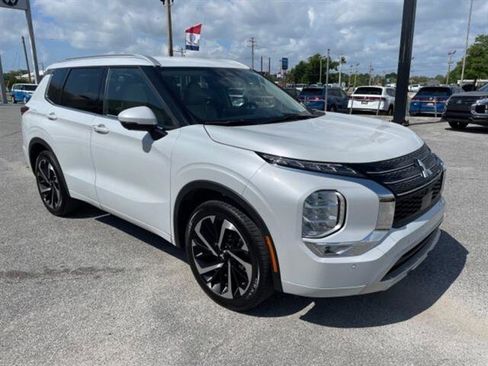 Used 2023 Mitsubishi Outlander SEL image 36