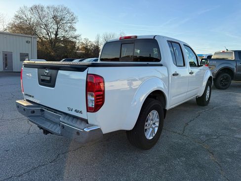 Used 2017 Nissan Frontier SV w/ SV Value Truck Package image 7
