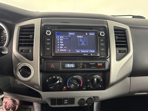 Used 2014 Toyota Tacoma 4x4 Double Cab image 22