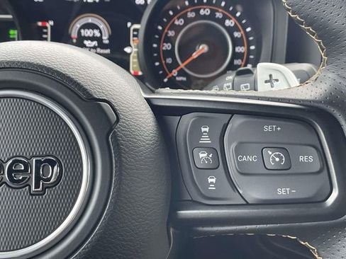 Used 2025 Jeep Wrangler Unlimited Rubicon 392 AWD/4WD image 18